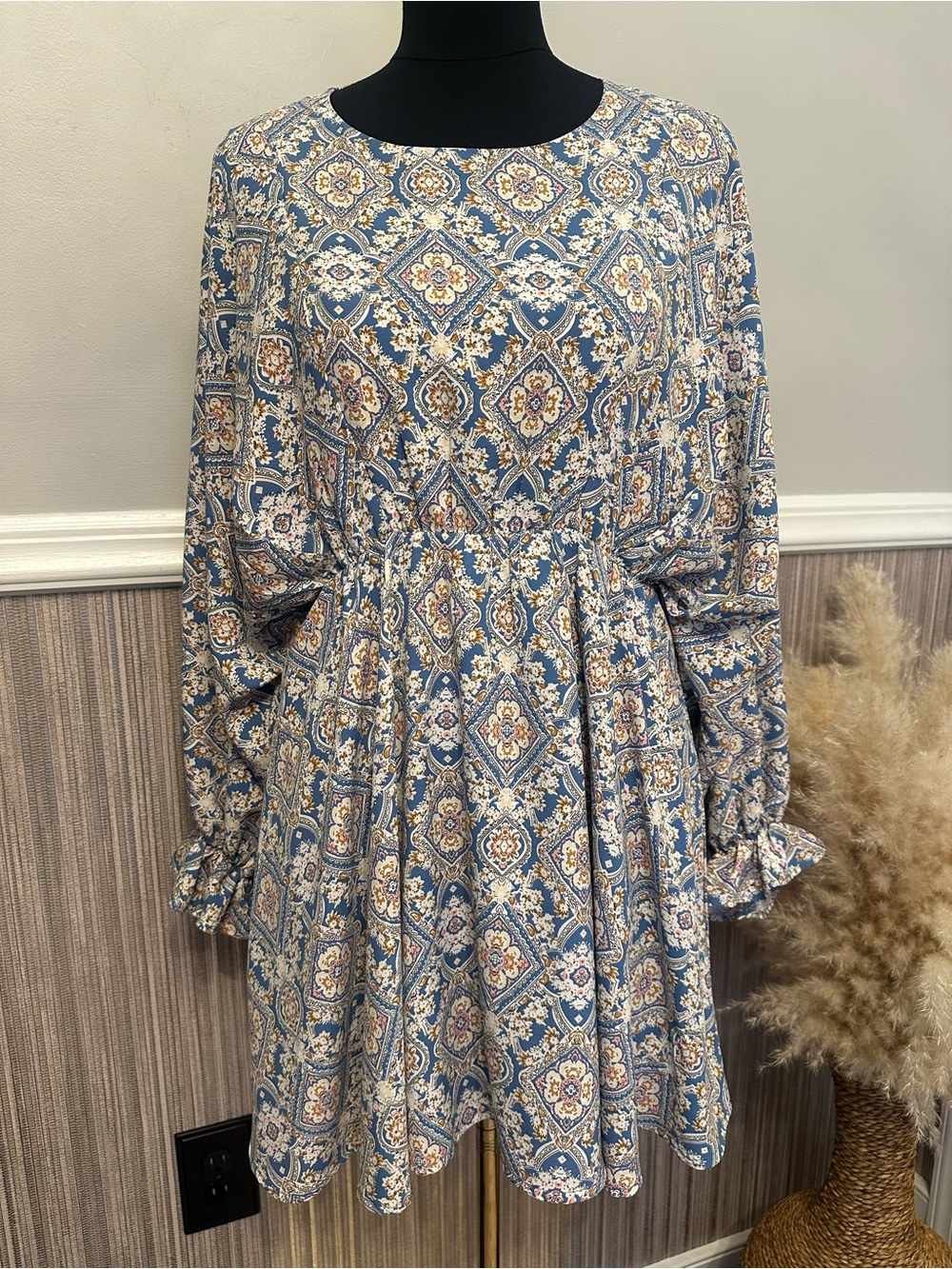 Lina Blue Medallion Print Long Sleeve Mini Dress M Boho Ruffle Sleeve Lined